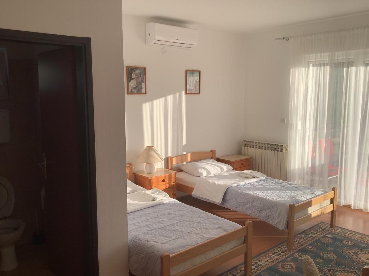 Sobe Pipic Aparthotel Siroki Brijeg Ngoại thất bức ảnh
