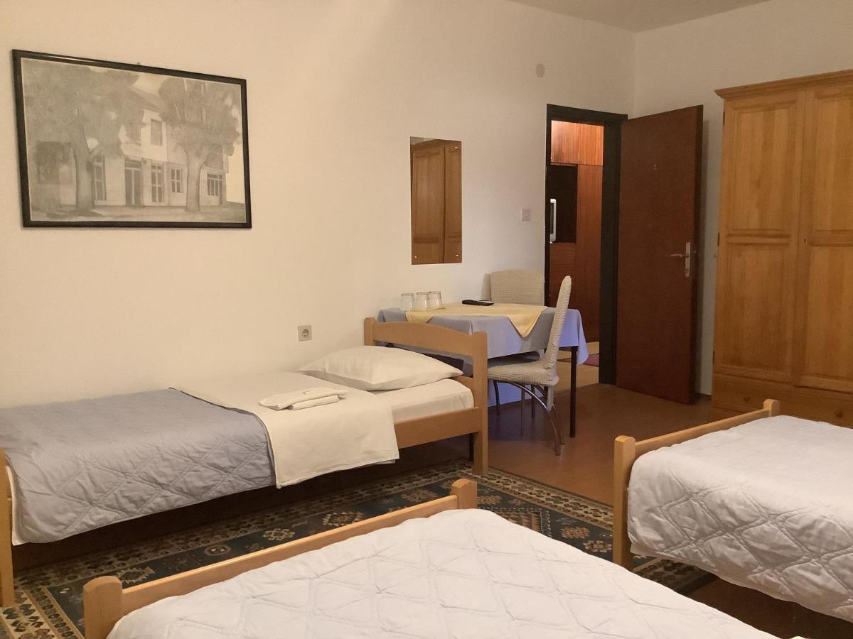 Sobe Pipic Aparthotel Siroki Brijeg Ngoại thất bức ảnh