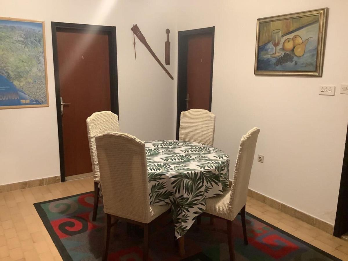 Sobe Pipic Aparthotel Siroki Brijeg Ngoại thất bức ảnh